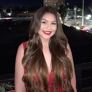 Meet your Posher, Stephanie